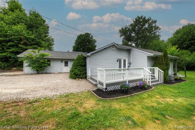 Property Photo:  1320 W Drahner Road  MI 48371 