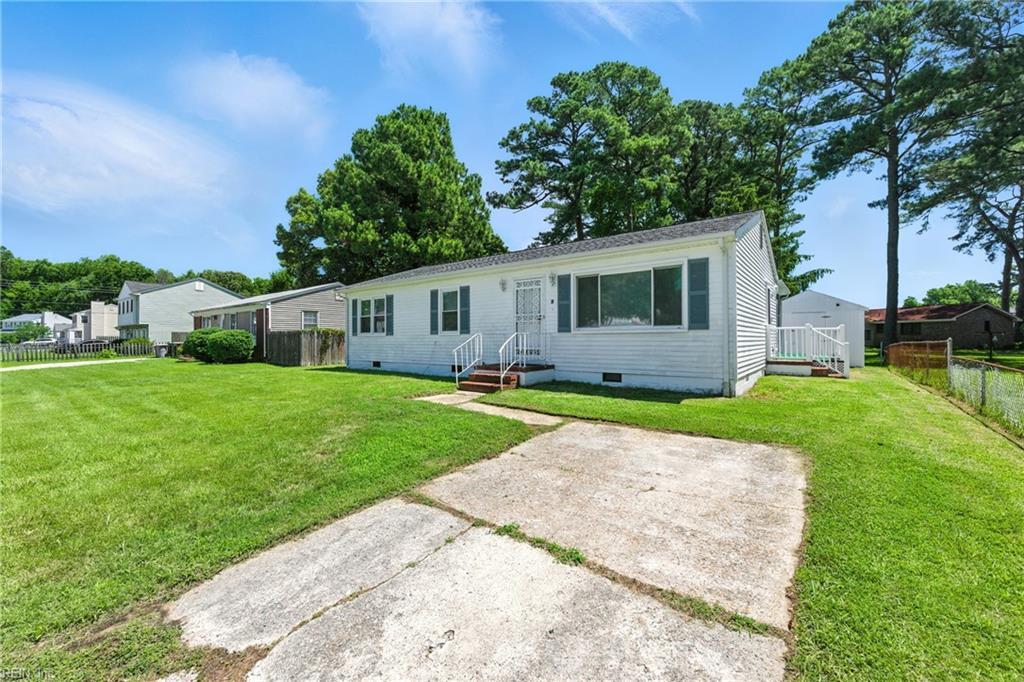 Property Photo: 10 Watts Drive VA 23666