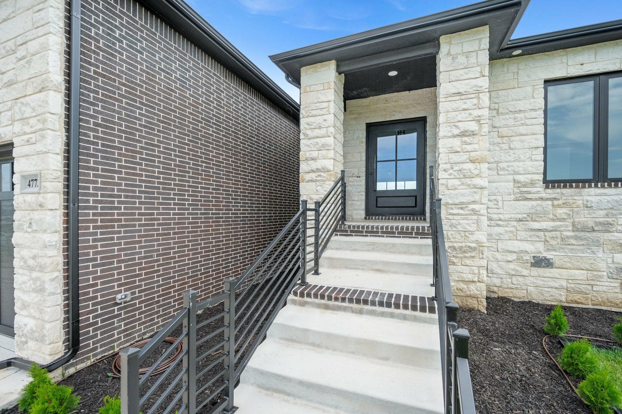 Property Photo: 4773 N Spyglass Ct KS 67226-3389