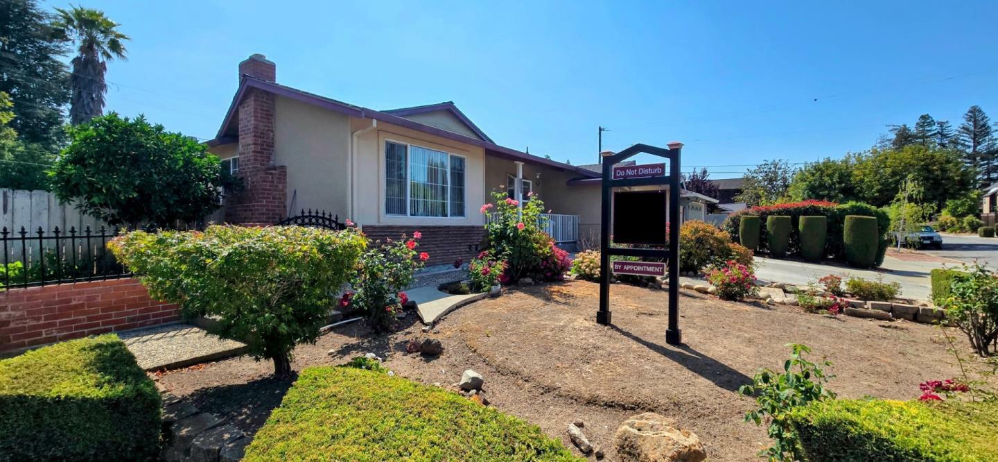 Property Photo: 2904 Del Loma Drive CA 95008