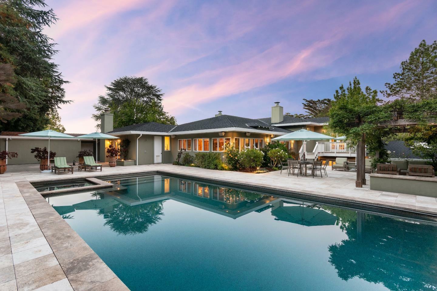 Property Photo: 10 Fawn Court CA 94010