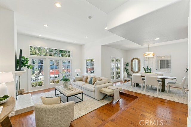 Property Photo:  1114 Vincent Street A  CA 90277 