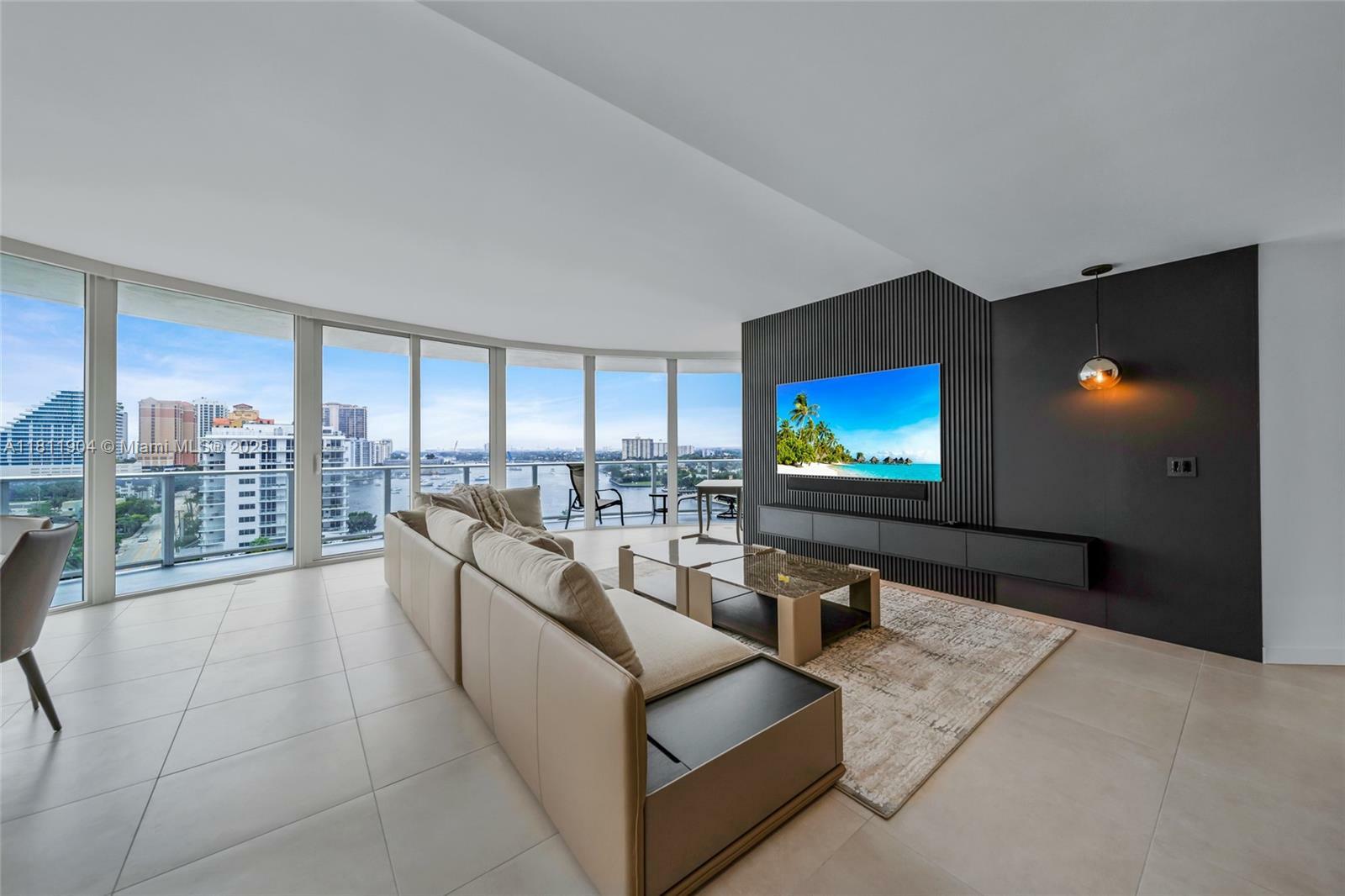 Property Photo: 401 N Birch Rd 1100 FL 33304