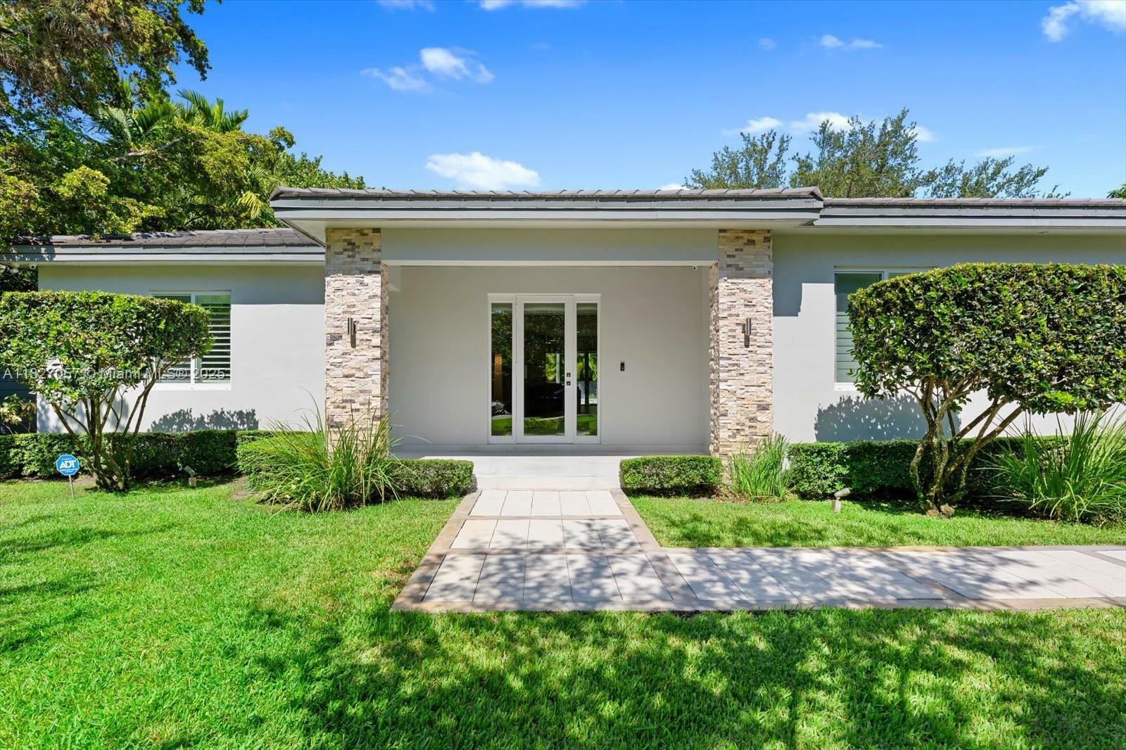 7931 SW 58th Ave  South Miami FL 33143 photo