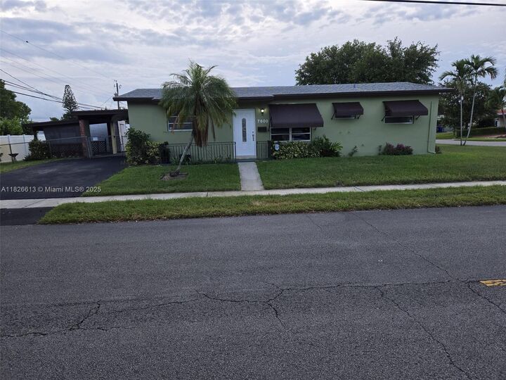 7600 Simms St  Hollywood FL 33024 photo