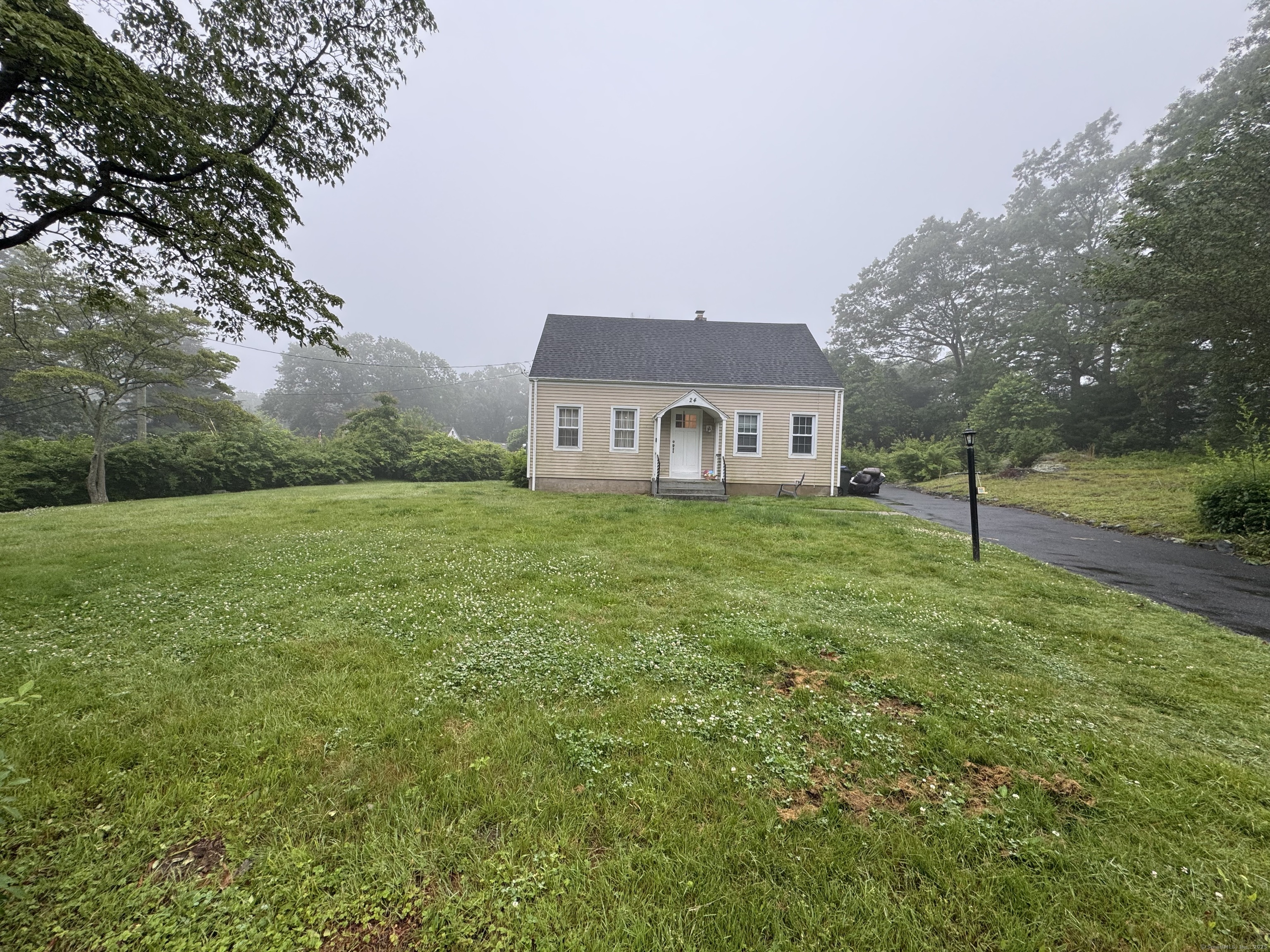 Property Photo: 24 North Forest Circle CT 06516