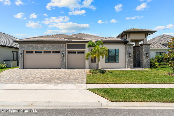Property Photo:  2453 Donavan Court  FL 32940 
