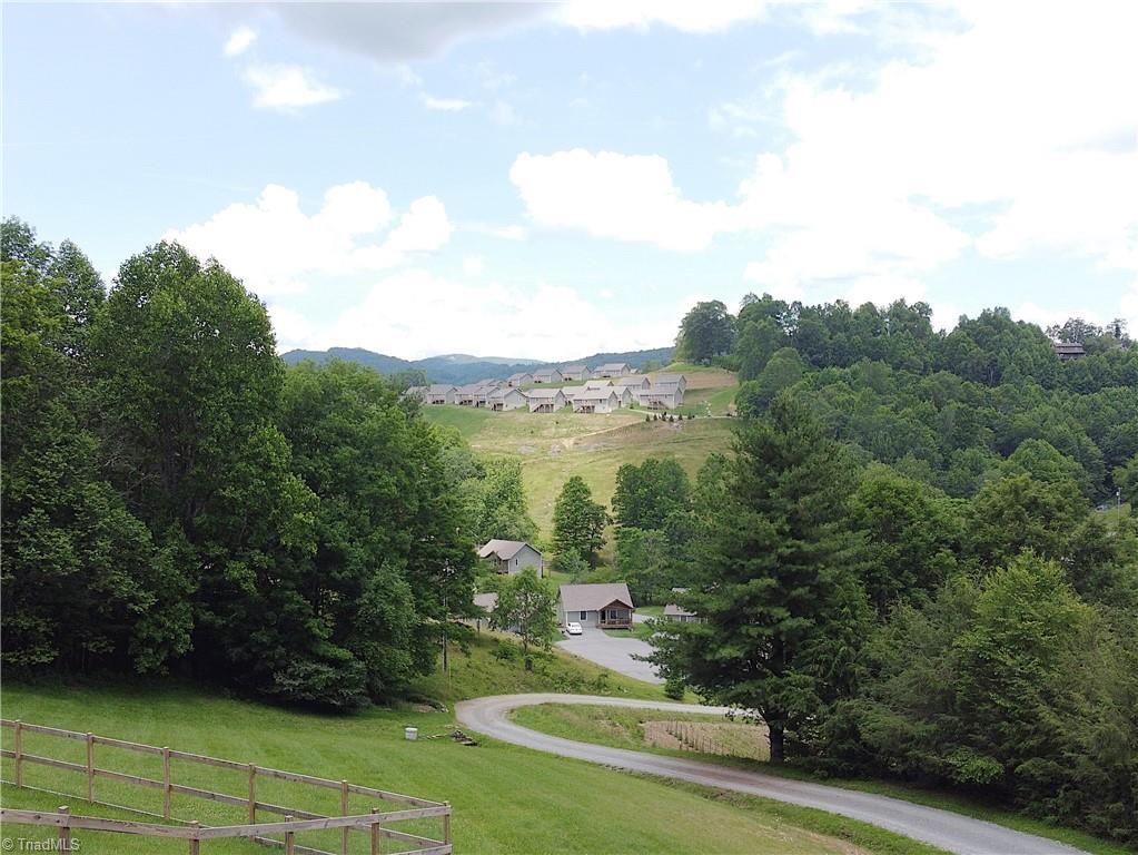 Property Photo: 242 Hickory Heights Drive NC 28607