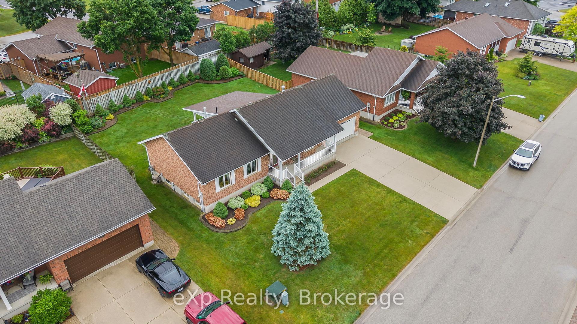 655 17th Street Crescent  Hanover ON N4N 3S7 photo