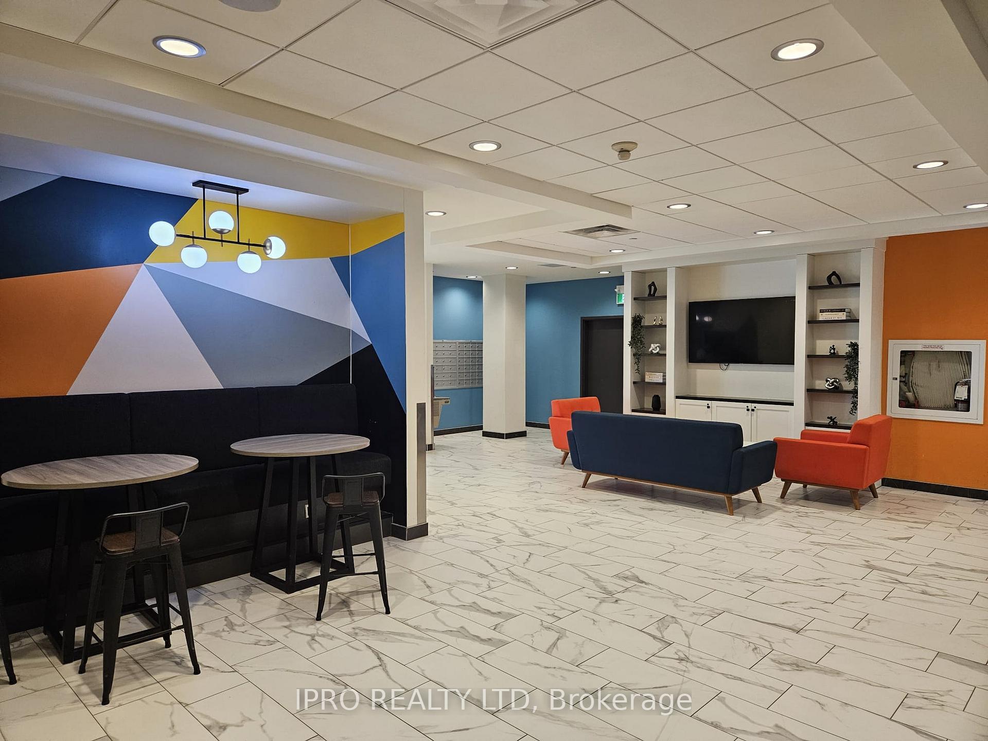 Property Photo: 1686 Main Street W 905-A ON L8S 0A2