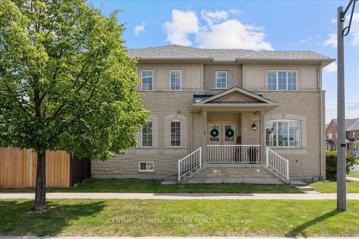 Photo de la propriété:  1 Ayhart Street  ON L6E 1H7 