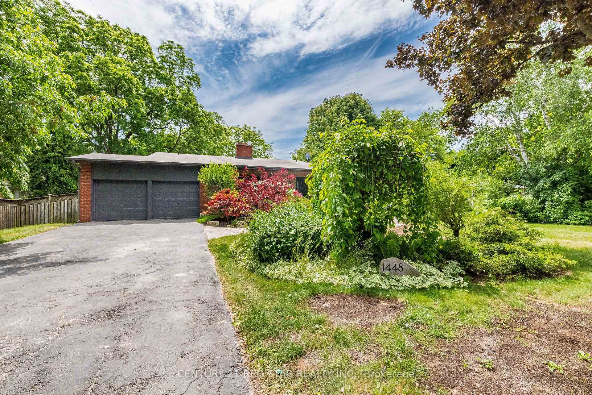 Property Photo: 1448 Willowdown Road ON L6L 1X3
