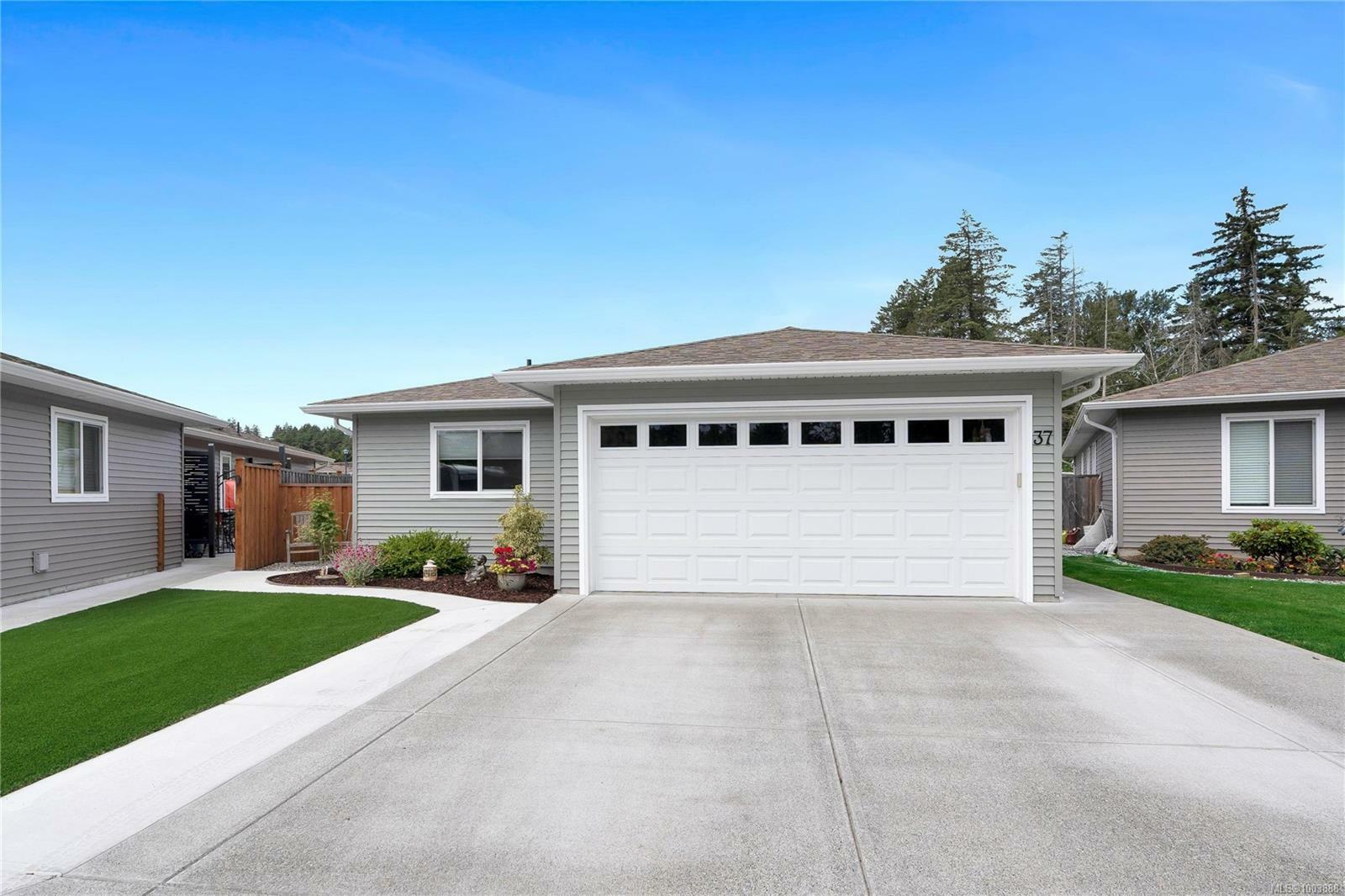 Property Photo: 7586 Tetayut Rd 37 BC V8M 0B4