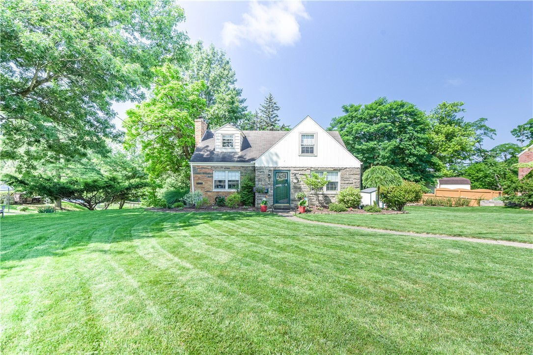 2688 Summit St  Bethel Park PA 15102 photo