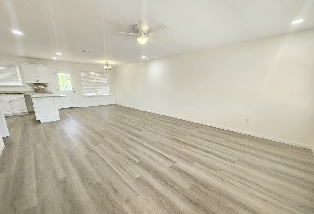Property Photo: 906 Lockett Station Road GA 31721
