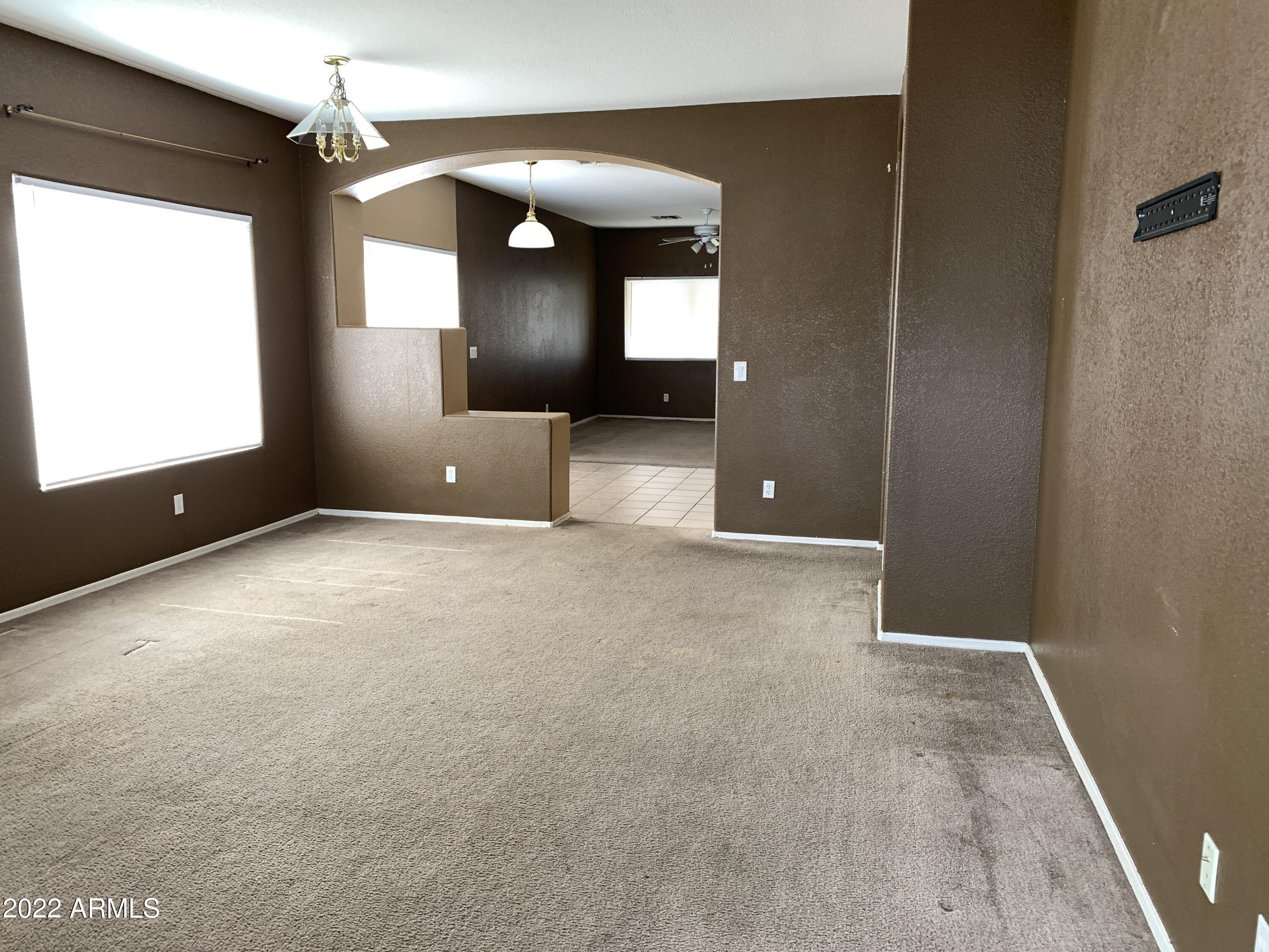 Property Photo: 810 S 124th Avenue AZ 85323