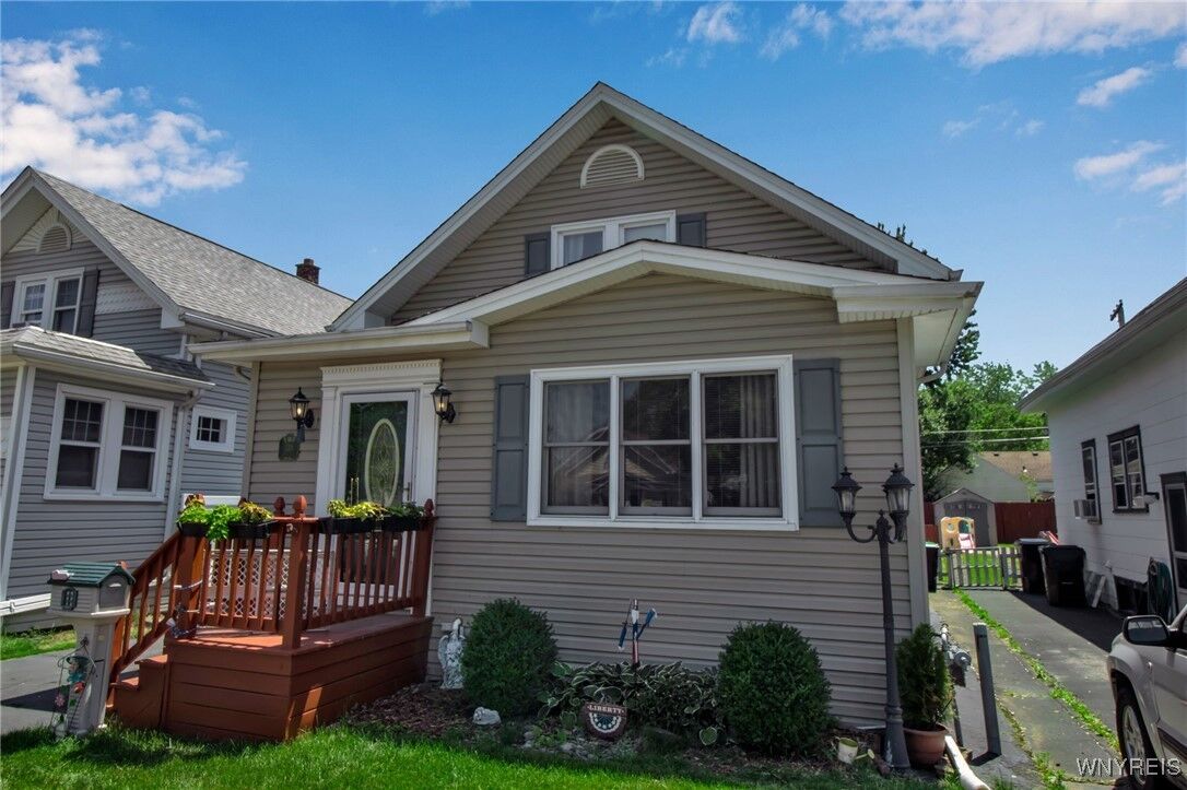 Property Photo: 338 Kinsey Avenue NY 14217