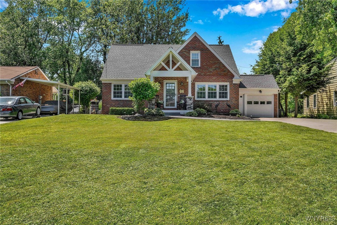 Property Photo: 4964 Meadowbrook Road NY 14221