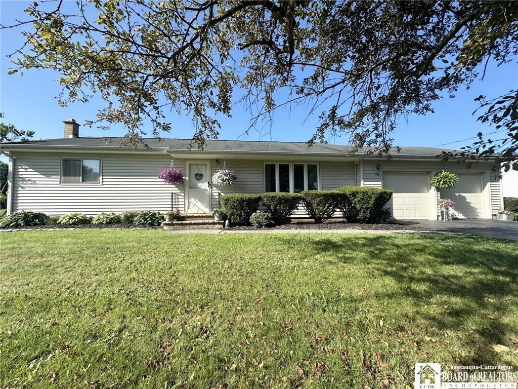 Property Photo:  18 Everett Street  NY 14738 