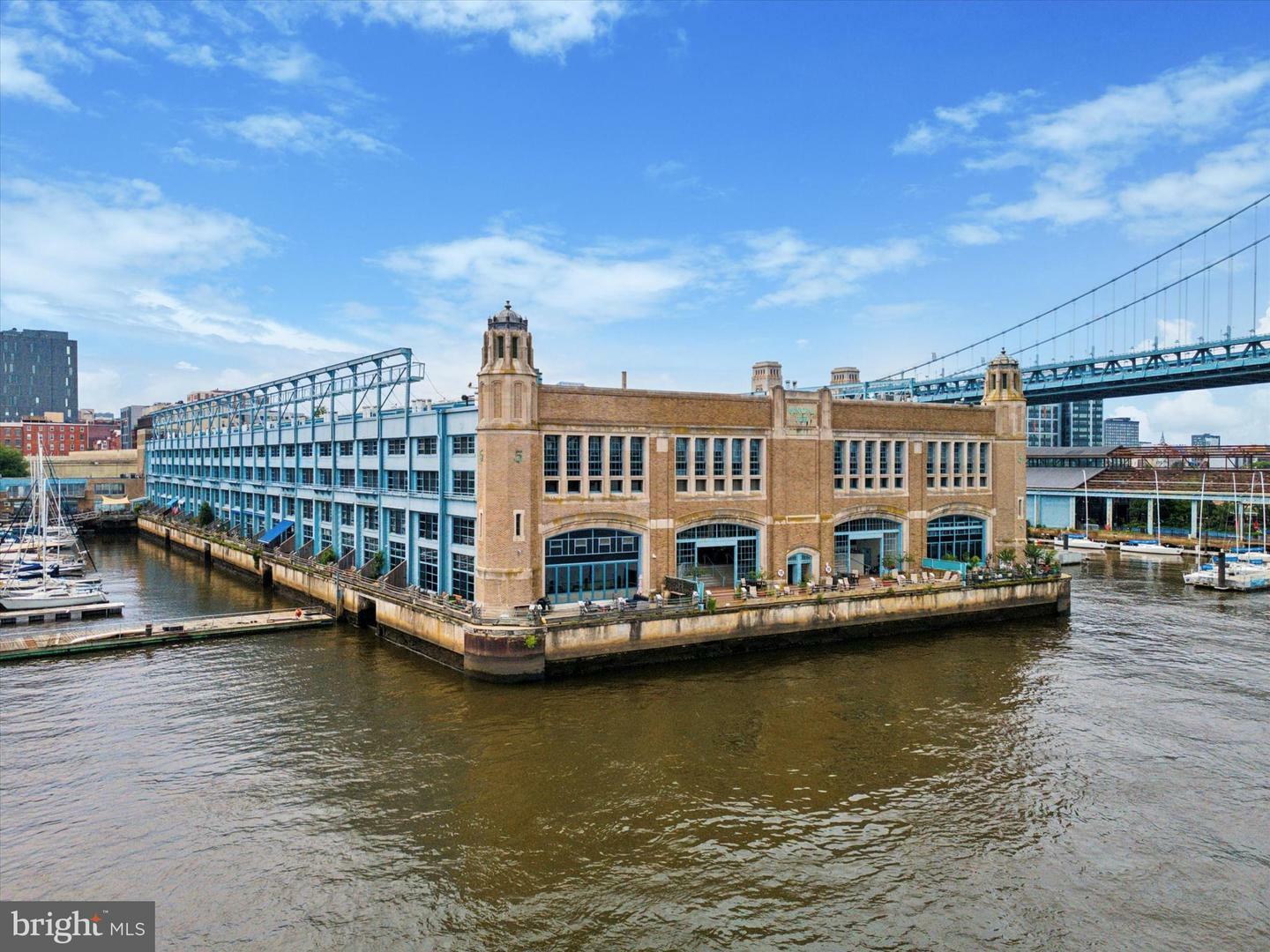 Property Photo: 7 N Christopher Columbus Boulevard 130 PA 19106