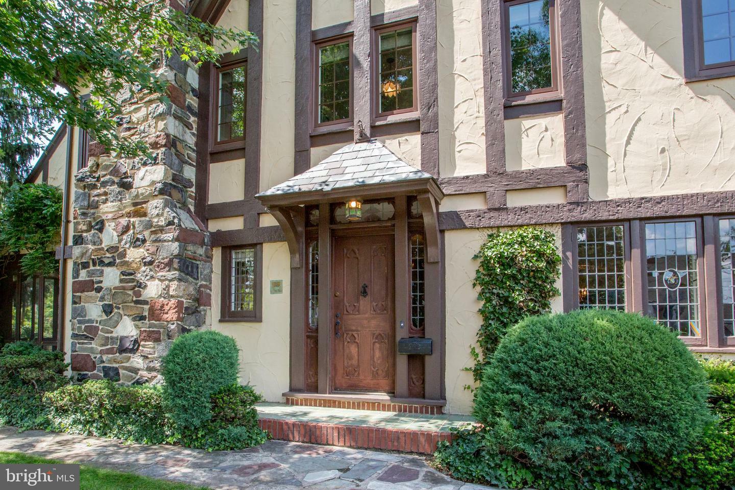 Property Photo: 56 Pennsylvania Ave NJ 08822