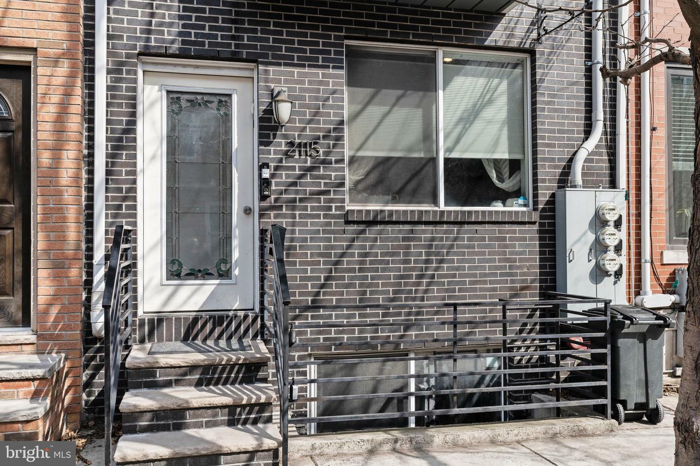 Property Photo: 2115 Carpenter Street 1 PA 19146
