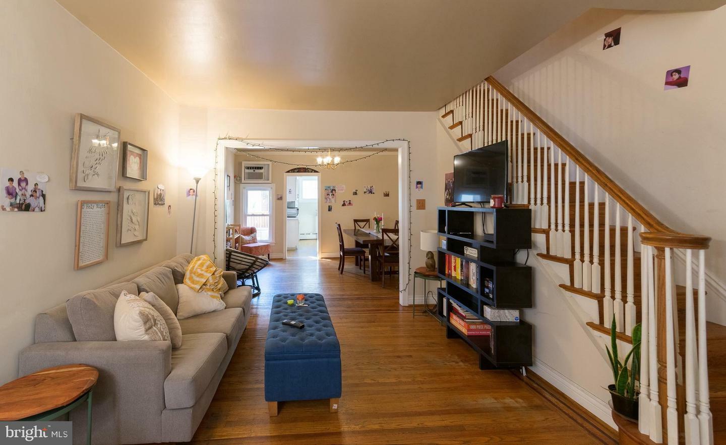 862 N Beechwood Street  Philadelphia PA 19130 photo