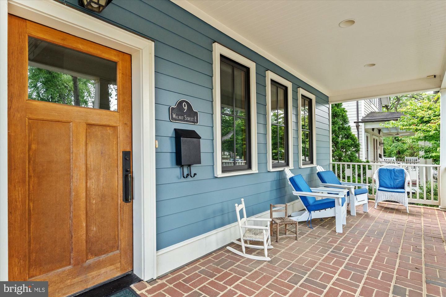 Property Photo:  9 E Walnut Street  VA 22301 