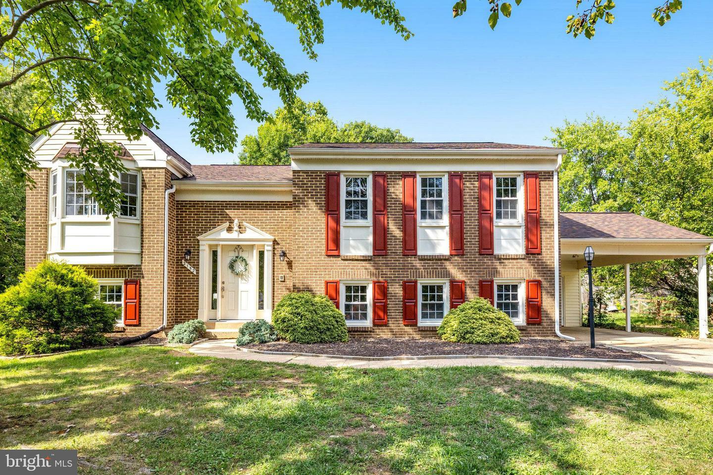 Property Photo: 2152 Veenendaal Court VA 20170