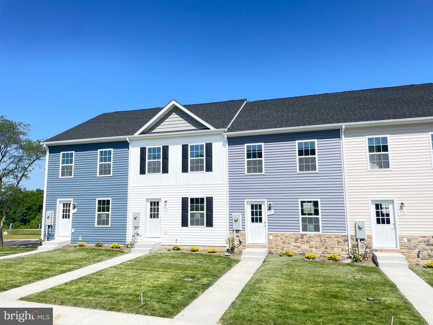 Property Photo:  15 Snowdrop Court  WV 25430 
