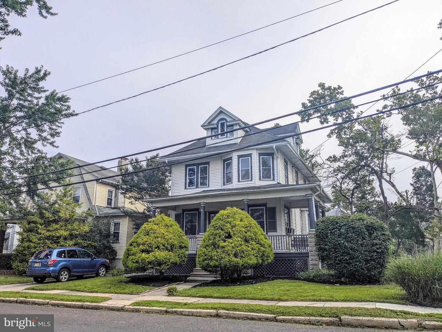 Property Photo:  951 Park Avenue  NJ 08108 