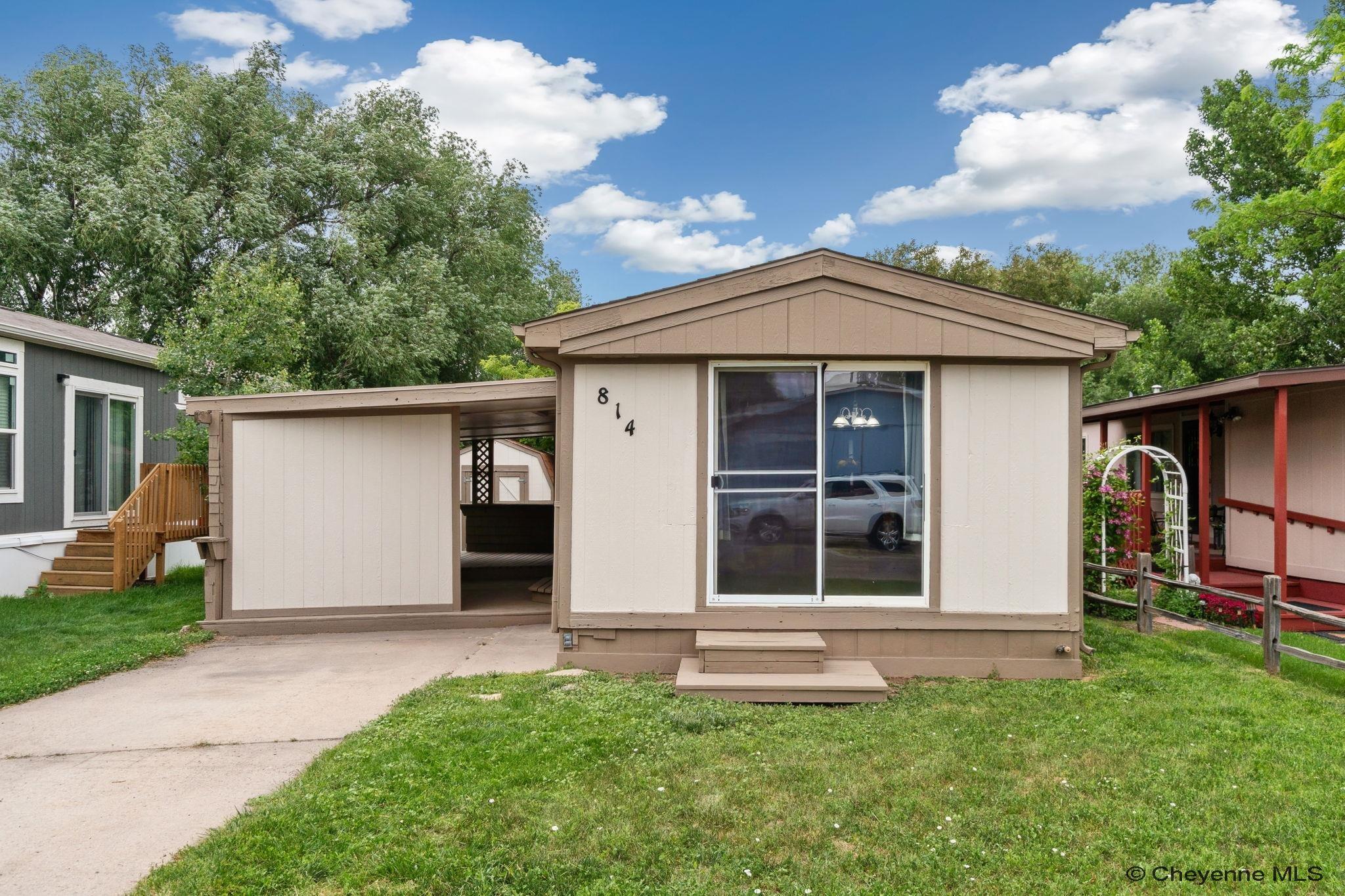 Property Photo: 814 Covered Wagon WY 82007