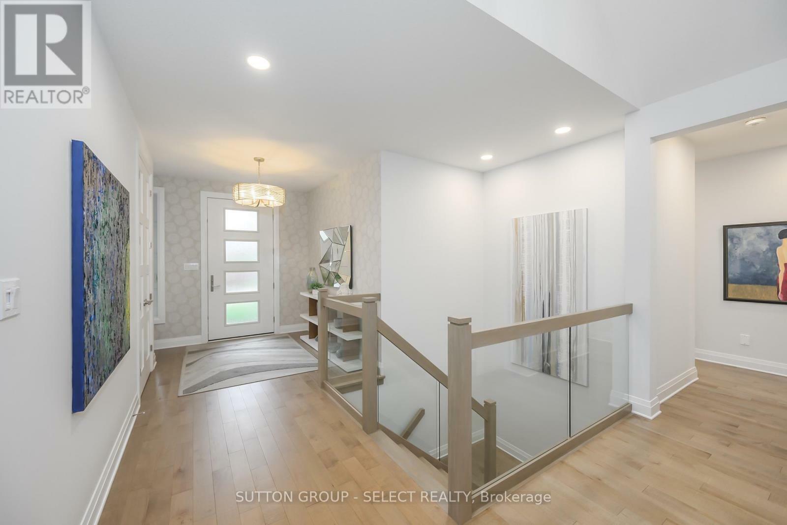 Property Photo: 346 Bradwell Chase ON N6G 0P7