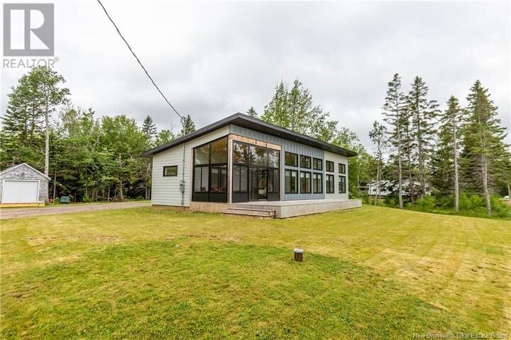 Property Photo:  6 Wood'S Beach Lane  NB E4M 1N1 