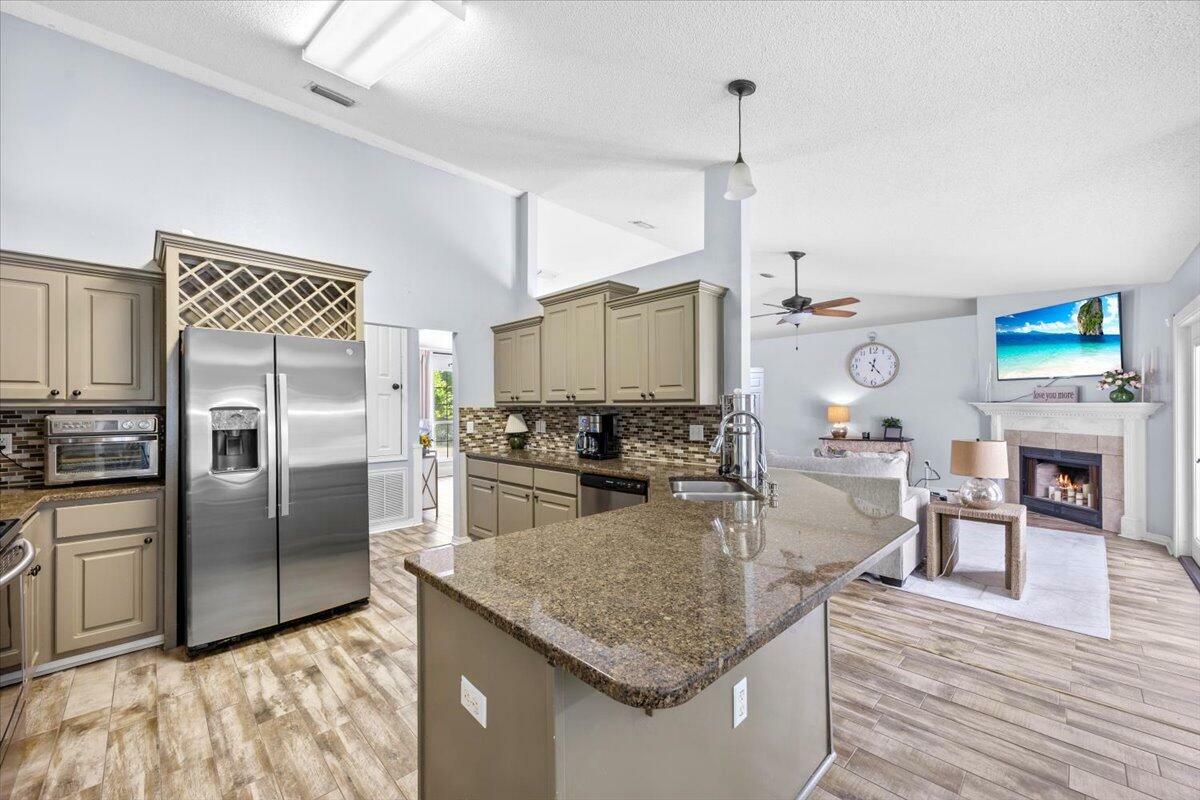 Property Photo: 7027 Gandy Drive FL 32566