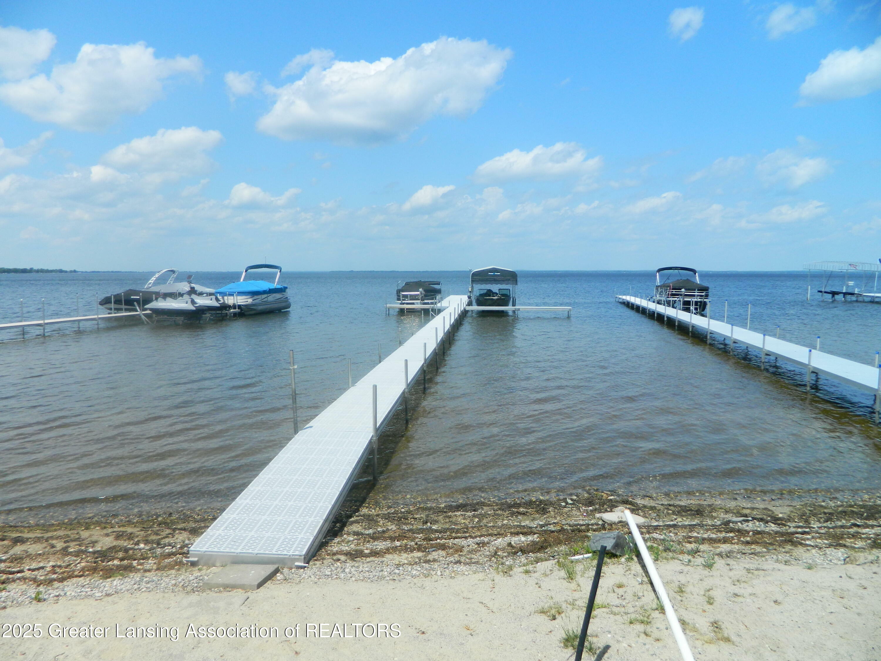 Property Photo: 202 Broadway Road MI 48629