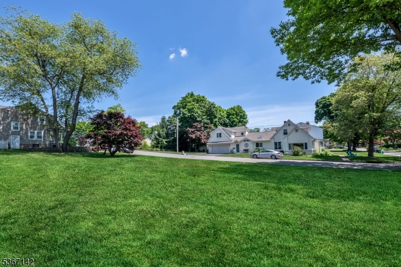 Property Photo: 37 Hawthorne Ave NJ 07950