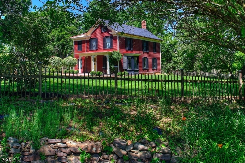 Property Photo:  4 Lambert Rd  NJ 08559 