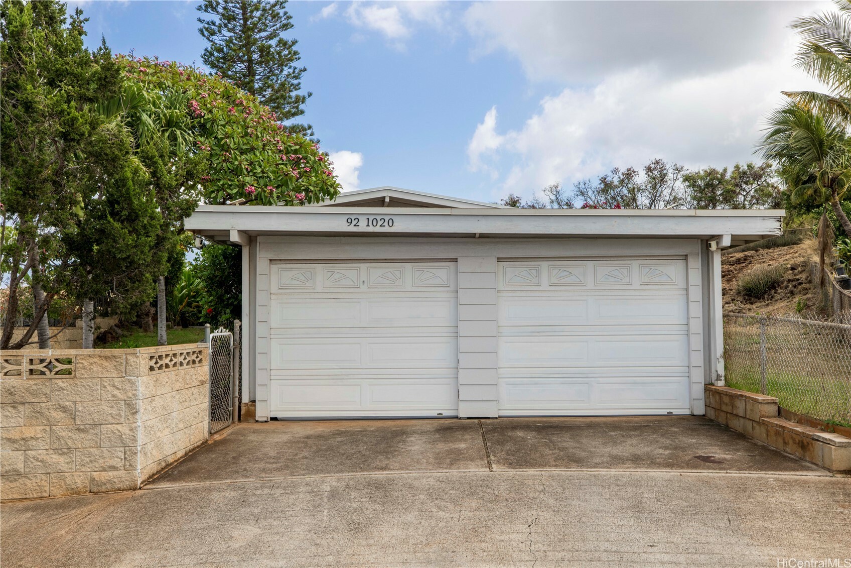Property Photo: 92-1020 Palailai Place HI 96707