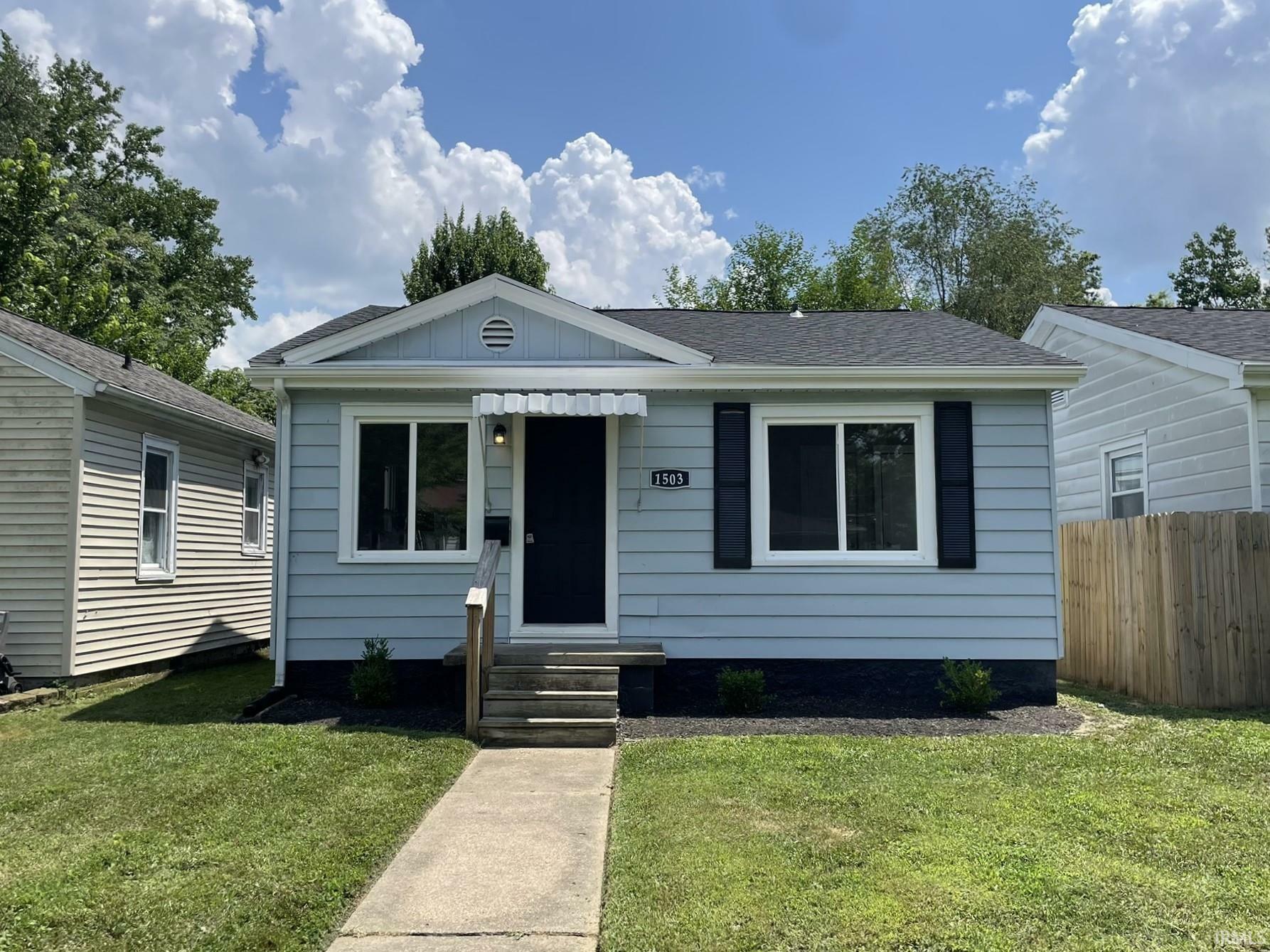 Property Photo: 1503 Ravenswood Drive IN 47714
