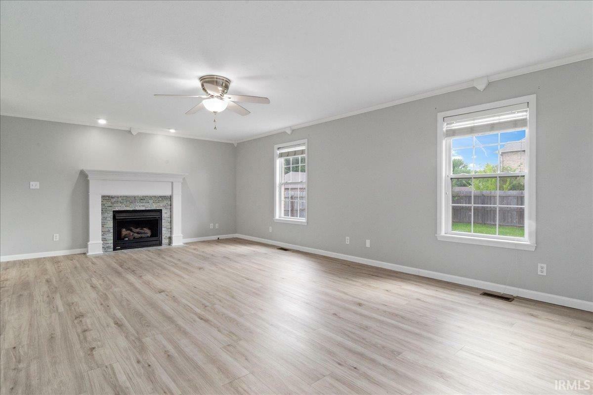 Property Photo: 6700 Oak View Court IN 47630-9126