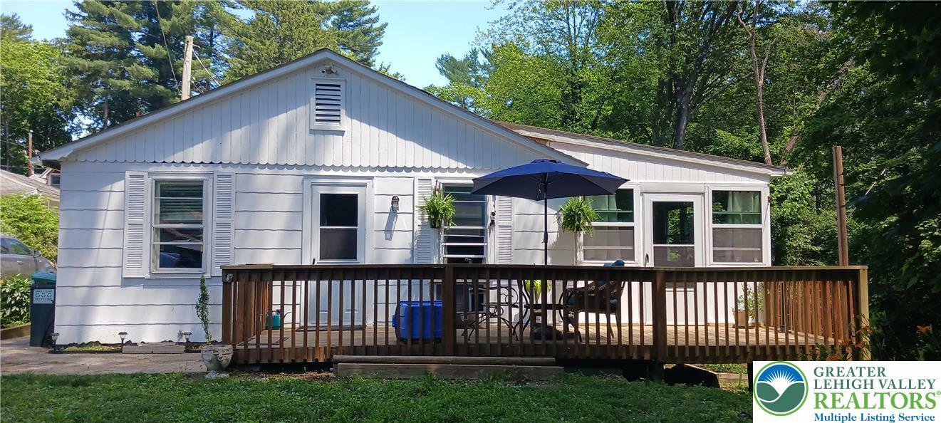 Property Photo: 618 McCabe Lane PA 18353