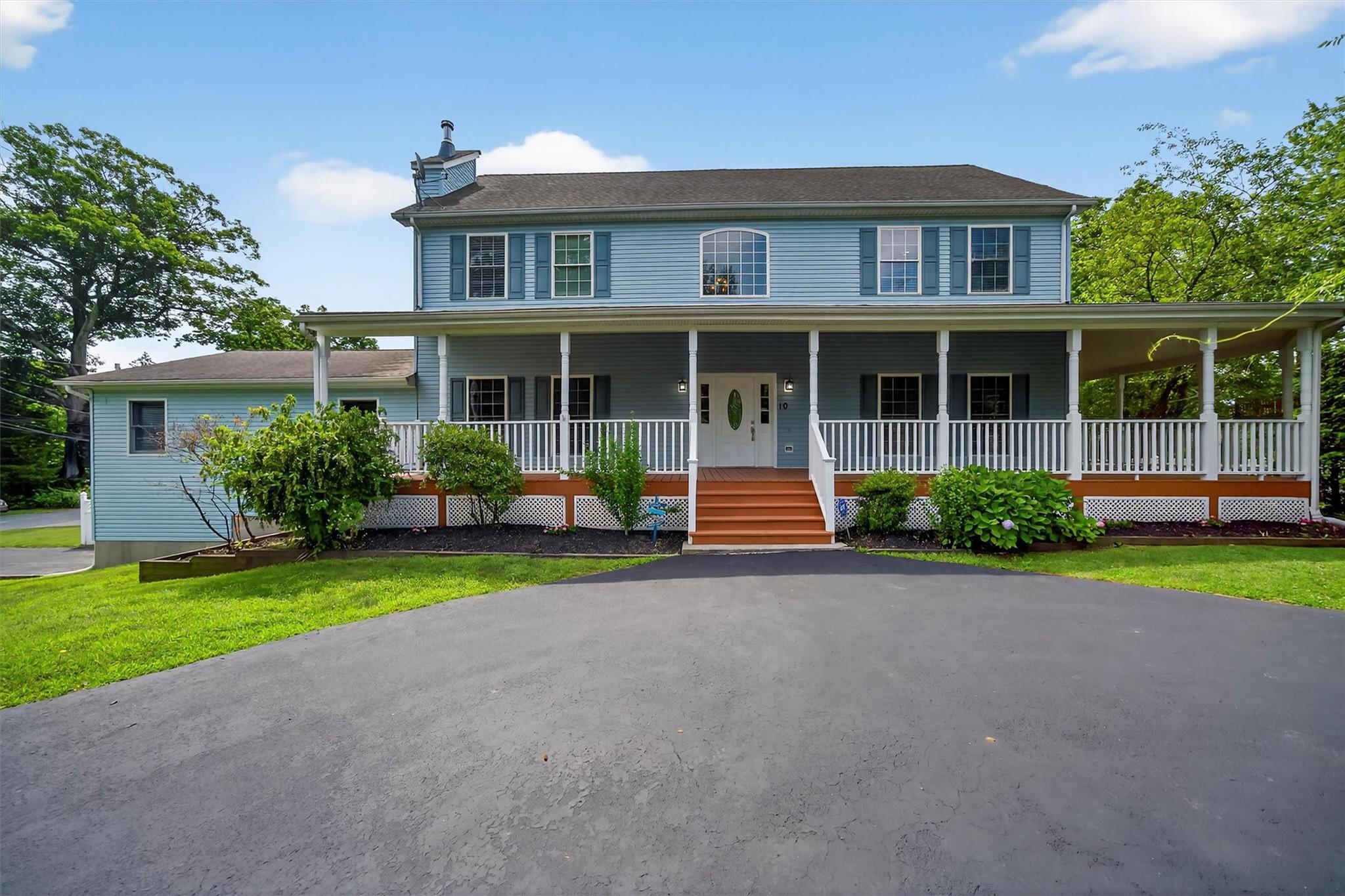 Property Photo:  10 Highland Avenue  NY 10922 