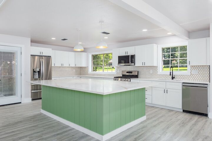 Property Photo:  1300 Shady Lane  TX 75904 