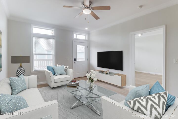 Property Photo:  1515 E Beach Boulevard  MS 39571 