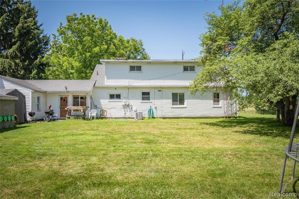 Property Photo:  6112 State Road  MI 48059 2405 