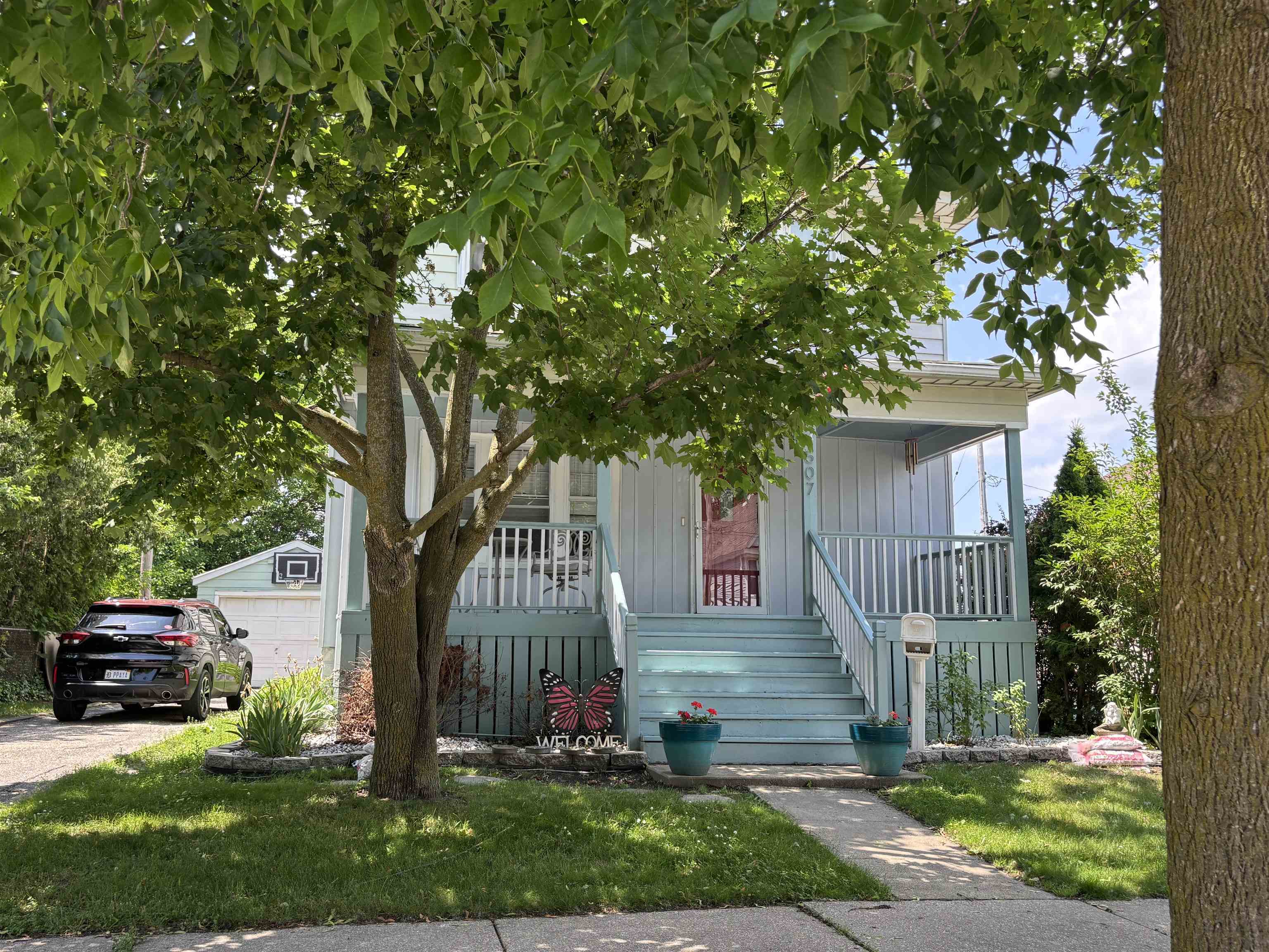 Property Photo: 507 Litchfield Street MI 48706-4838