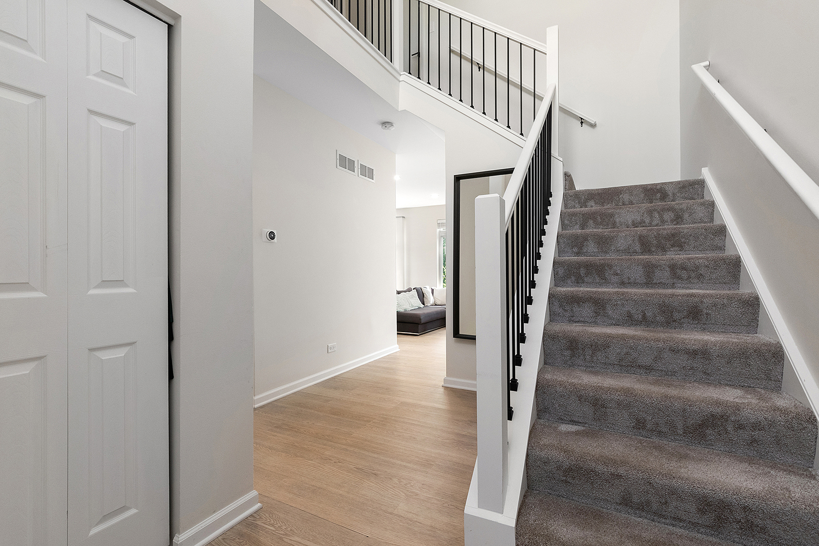 Property Photo: 1528 Peachtree Lane IL 60441