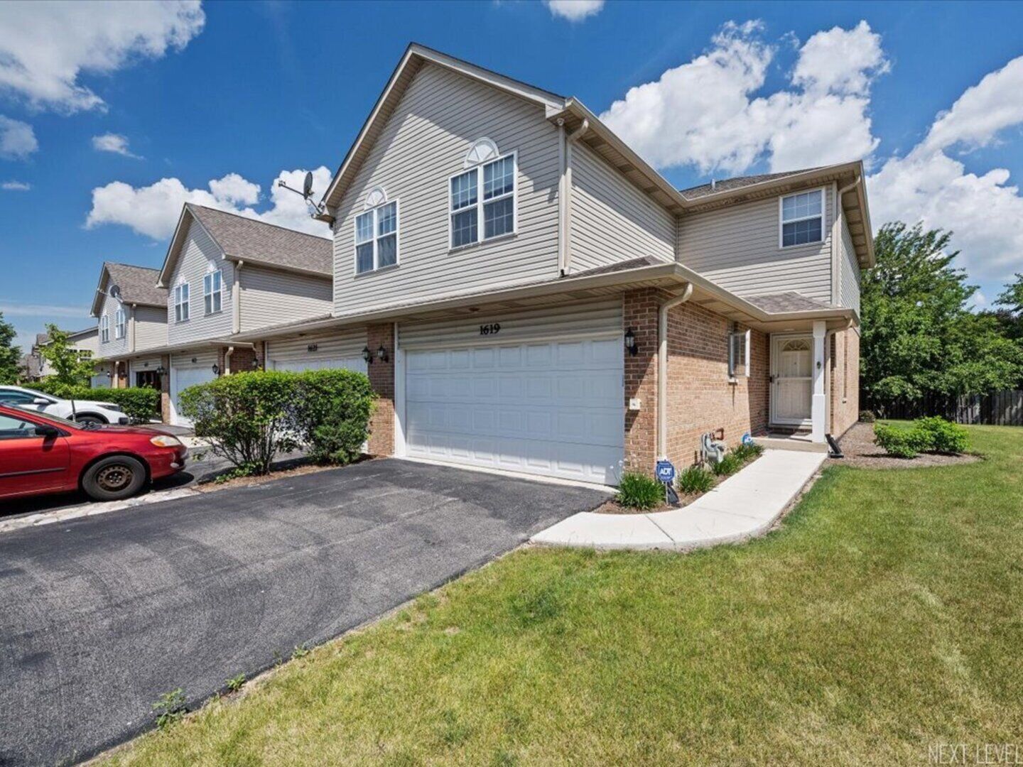 Property Photo:  1619 Windward Court  IL 60563 