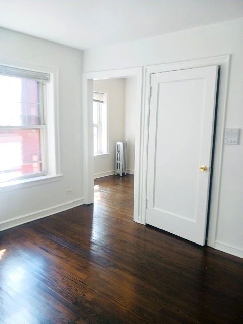 Property Photo:  1072 W Thorndale Avenue 2L  IL 60660 